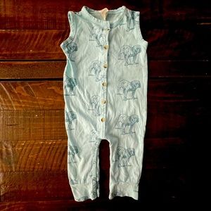 6-12m kate Quinn bull dogs